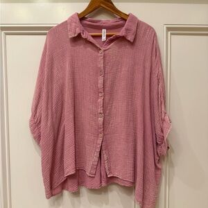 NWOT Zenana Lightweight Pink Button Down Women's Top